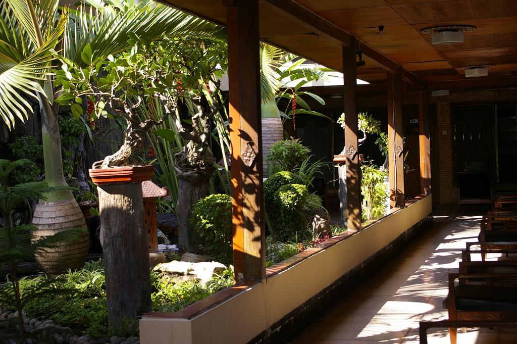 Istana Batik Ratna Hotel Yogyakarta Exterior photo