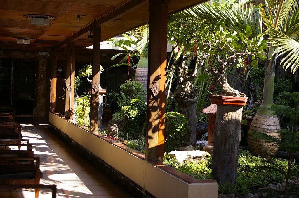 Istana Batik Ratna Hotel Yogyakarta Exterior photo